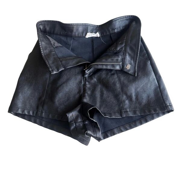 Altar’d State Women’s Faux Leather Black High Waisted Shorts Size XS - Picture 2 of 7